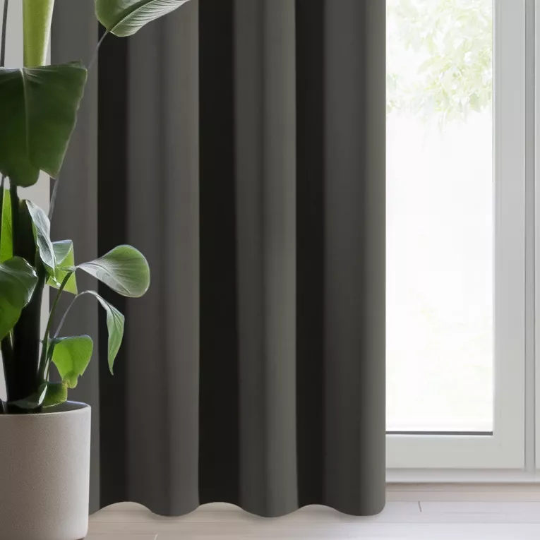 Zasłona grafitowa zaciemniająca gładka półmatowa 135x270 cm taśma LOGAN