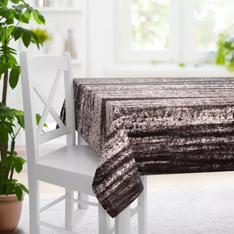 Obrus szyty brązowy z miękkiej tkaniny welwetowej z efektem kreszowania