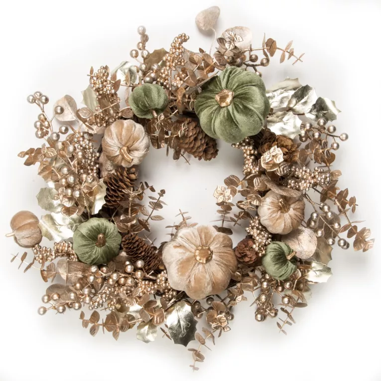 Wianek dekoracyjny zdobiony aksamitnymi dyniami