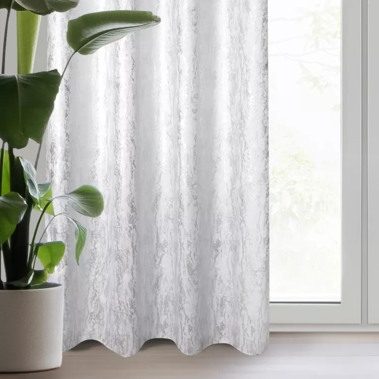 Zasłona biało, srebrzysta zdobiona błyszczącym wzorem z tkaniny zaciemniającej 140x250 cm przelotka - ELISE