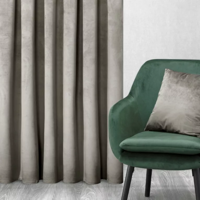 Zasłona welwetowa ciemnobeżowa gładka 140x300 cm taśma - PIERRE