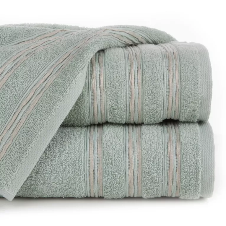 Ręcznik kąpielowy 70x140 cm bawełniany kolor miętowy z ozdobną żakardową bordiurą z marszczeniem 480 g/m2 JONAS