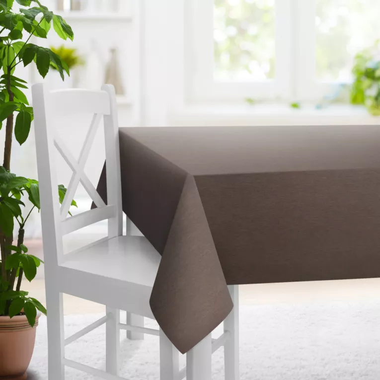 Obrus szyty brązowy z miękkiej tkaniny z efektem melanżu