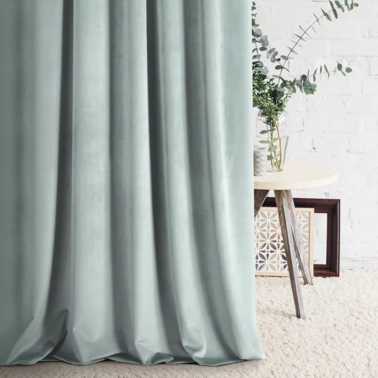 Tkanina zasłonowa, miękka, welwetowa o aksamitnej strukturze z kolekcji Pierre Cardin