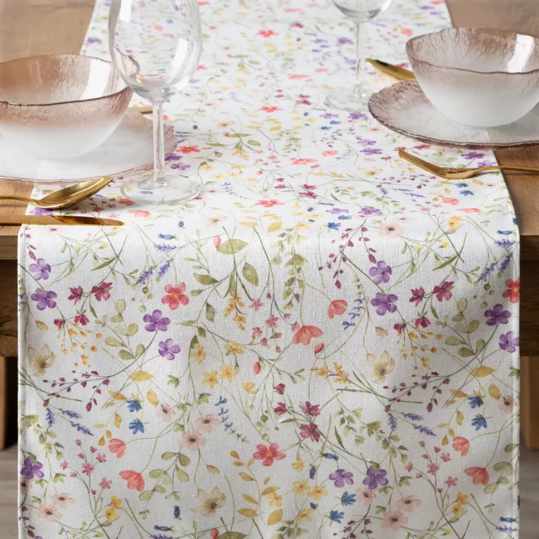 Bieżnik na stół plamoodporny 40x140 cm biało, fioletowy z motywem drobnych kwiatów - ANNA