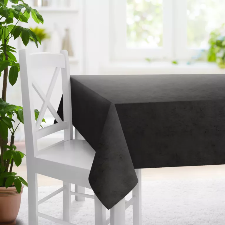 Obrus szyty ALIKKA czarny z imitacji skóry, miękkiej a równocześnie wytrzymałej