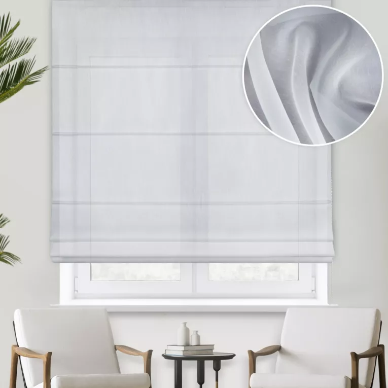 Roleta rzymska biała półprzezroczysta, z matowego woalu, o niestandardowej wysokości 340cm, wykończona obciążnikiem