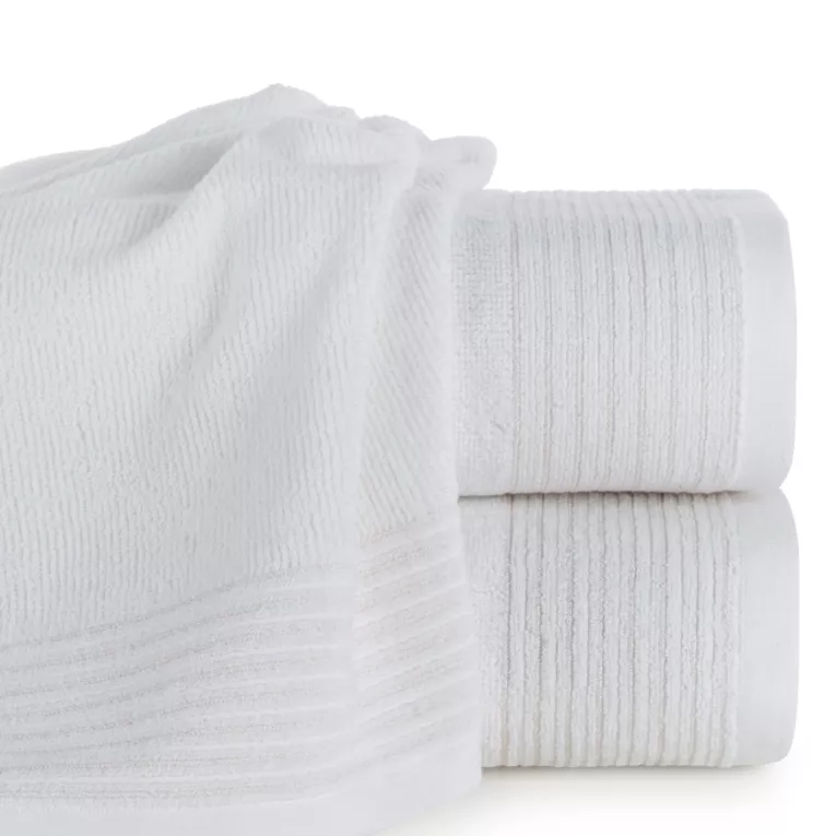 Ręcznik kąpielowy 50x90 cm bawełniany kolor biały zdobiony błyszczącą bordiurą 500 g/m2 LARI