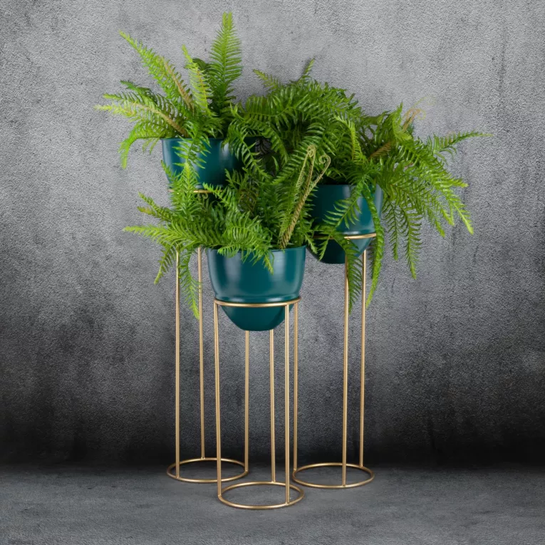 Komplet 3 szt metalowych osłonek na donicę na stojakach