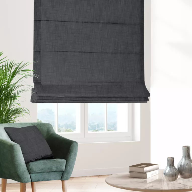 Roleta rzymska grafitowa z tkaniny blackout zaciemniającej w 100% o naturalnej strukturze