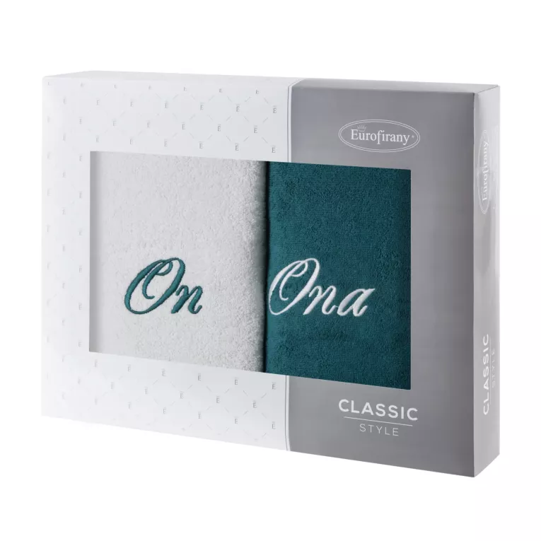 Zestaw upominkowy 2 szt ręczników  z haftem ONA i ON w kartonowym opakowaniu na prezent