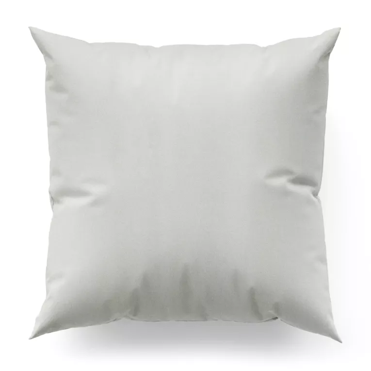 Poszewka szyta kremowa o naturalnym charakterze, z widocznym, ozdobnym splotem