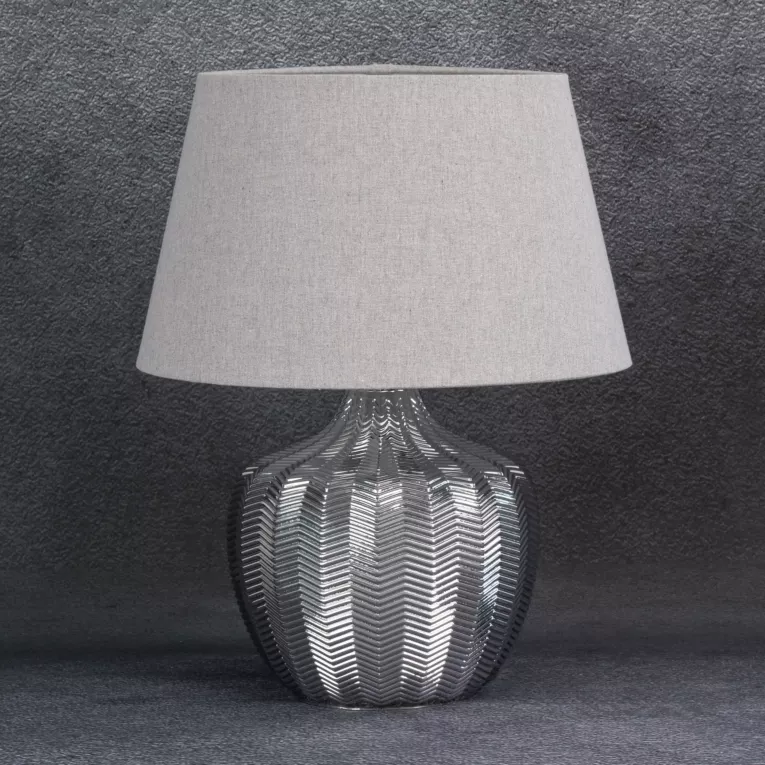 Lampa dekoracyjna ADORE z wytłaczaną szklaną podstawą