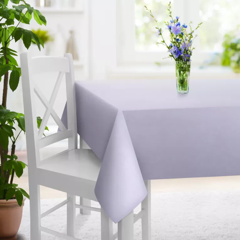 Obrus szyty liliowy z miękkiej półmatowej tkaniny welwetowej
