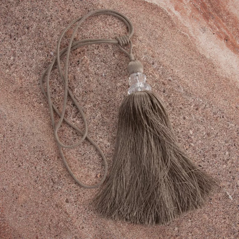 Dekoracyjny sznur do zasłon KAREN upinacz z ozdobnym chwostem i kryształkiem