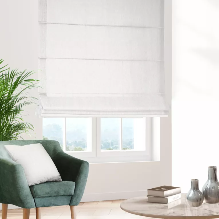 Roleta rzymska srebrna z tkaniny strukturalnej z delikatnym połyskiem