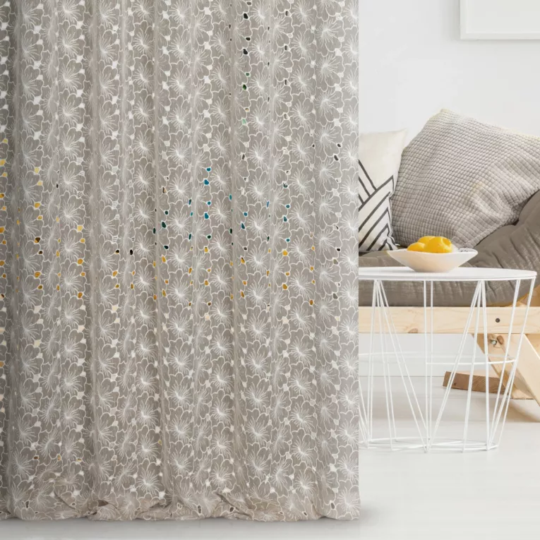 Tkanina firanowa etamina z kwiatowym haftem z dziurkami, w stylu eko