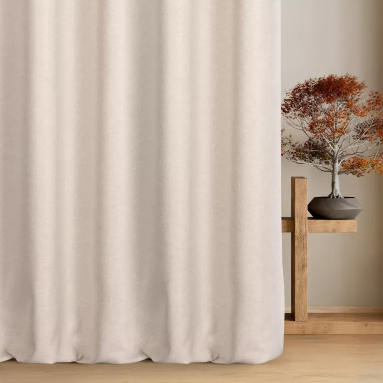 Zasłona szyta na flexach naturalna o naturalnym charakterze, z widocznym, ozdobnym splotem