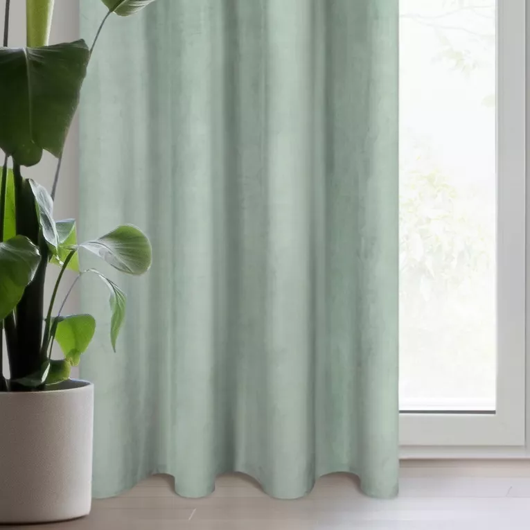 Zasłona welwetowa jasnomiętowa 140x250 cm przelotka - ROSA - Design 91