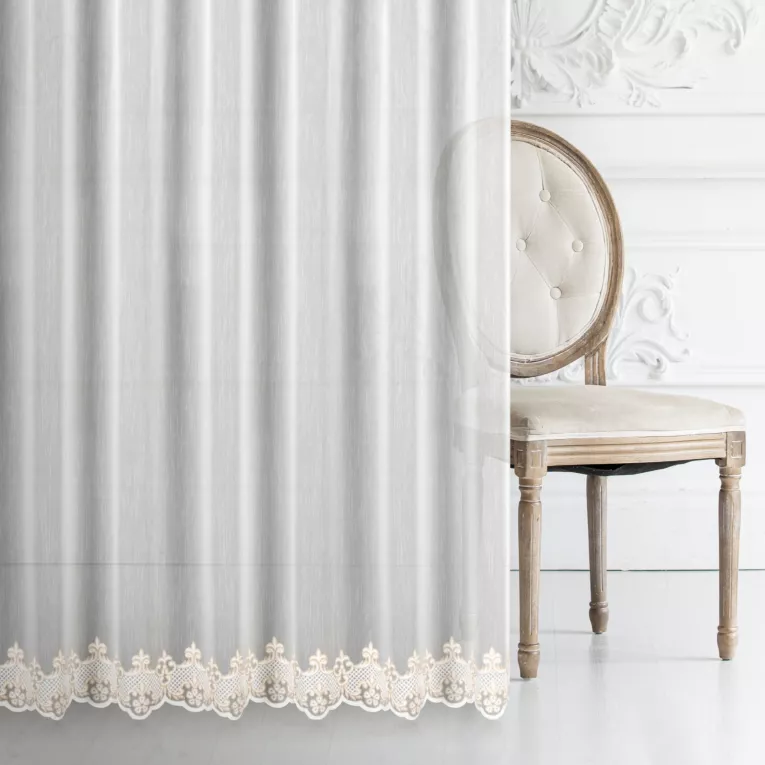 Firana szyta na taśmie fala MORENA kremowo beżowa z delikatnej matowej tkaniny ozdobionej miękkim, łańcuszkowym haftem