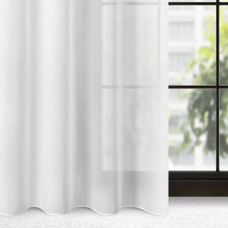 Firana biała z błyszczącej tkaniny o gęstym splocie 140x270 cm taśma MARGO