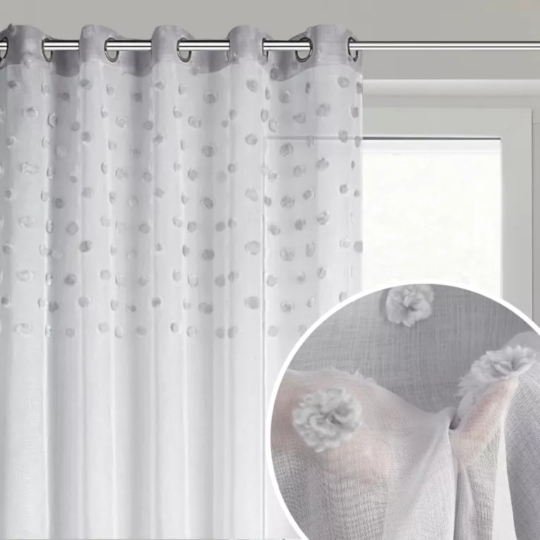 Dekoracja okienna srebrna zdobiona w górnej części trójwymiarowymi groszkami, półtransparentna 140x250 cm przelotka STELLA Design 91