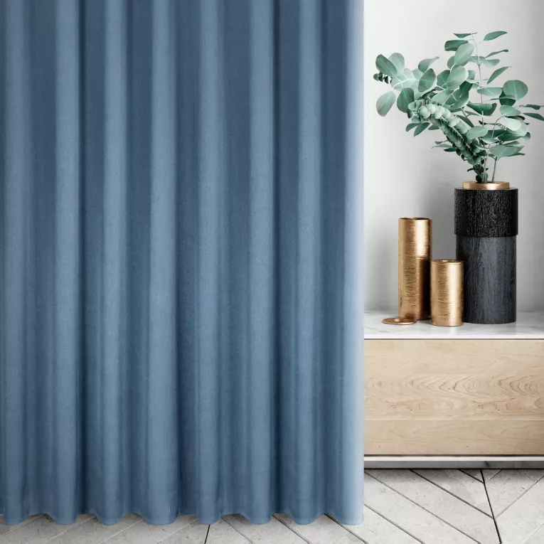 Zasłona szyta na flexach ciemnoniebieska z tkaniny strukturalnej z delikatnym połyskiem