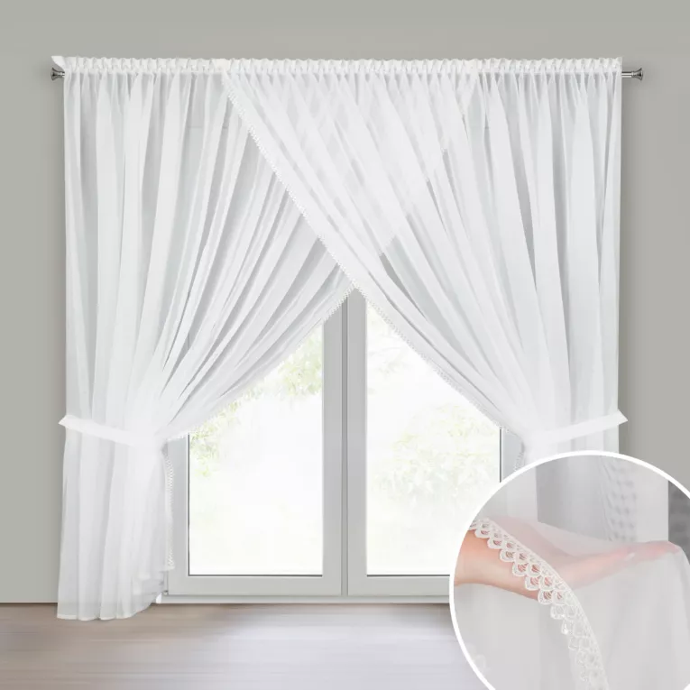 Firana biała z ozdobną koronką i troczkami w zestawie 400x250 cm na taśmie - CAROLINE