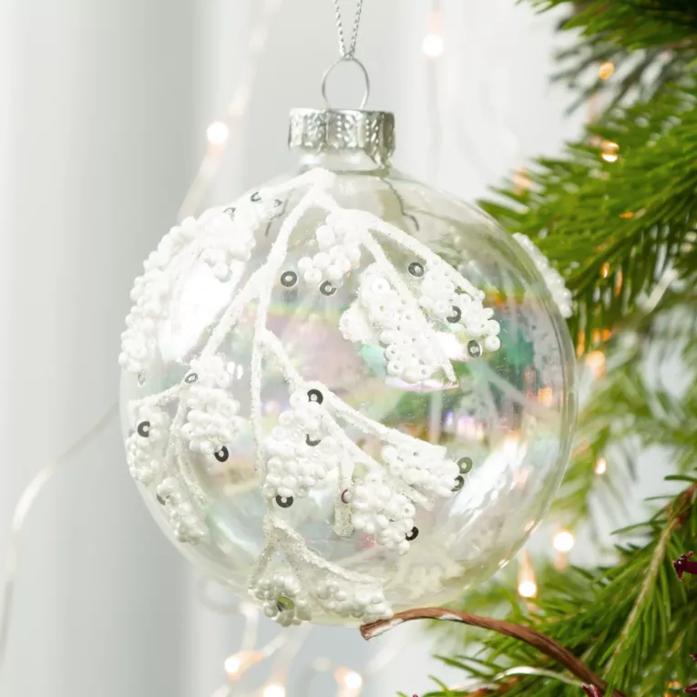 Transparentna bombka szklana ręcznie zdobiona  wzorem gałązek z koralikami i cekinami
