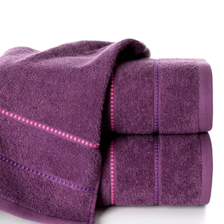 Ręcznik kąpielowy 50x90 cm bawełniany kolor fioletowy z kontrastującymi paseczkami 500 g/m2 SUZI