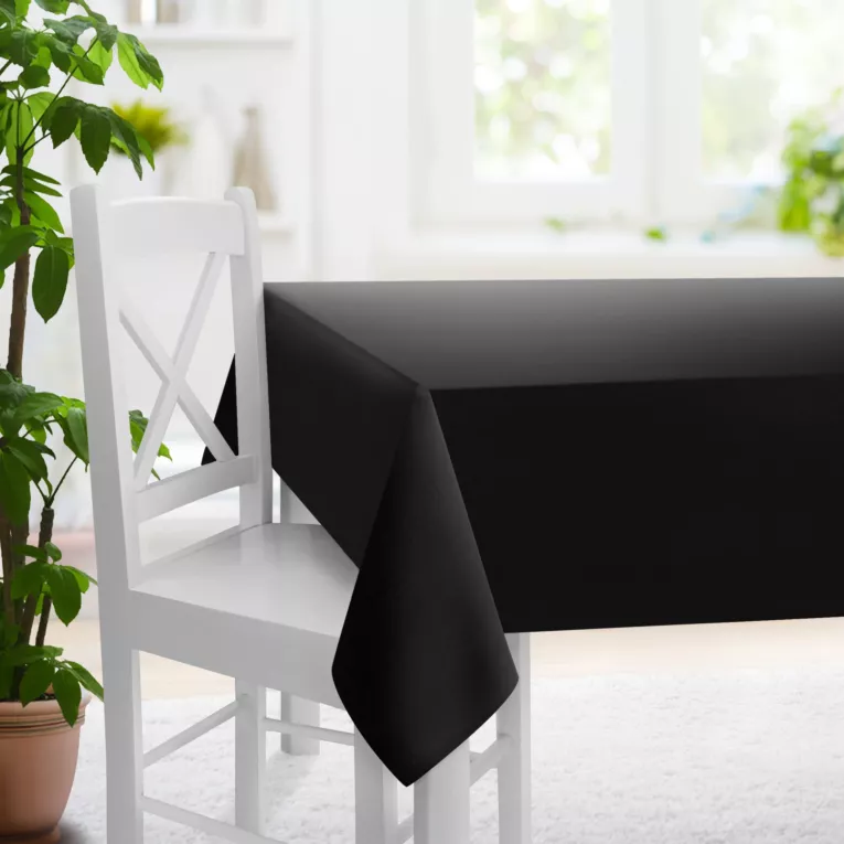 Obrus szyty czarny z tkaniny w stylu eko o naturalnym splocie