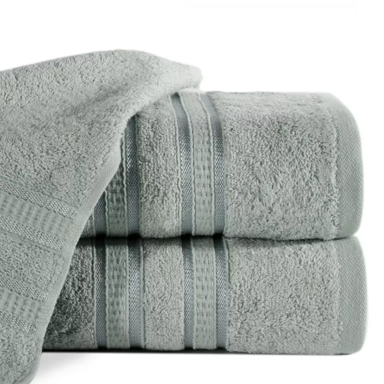 Ręcznik kąpielowy 70x140 cm bambusowy kolor srebrny zdobiony bordiurą w pasy 500 g/m2 MILA