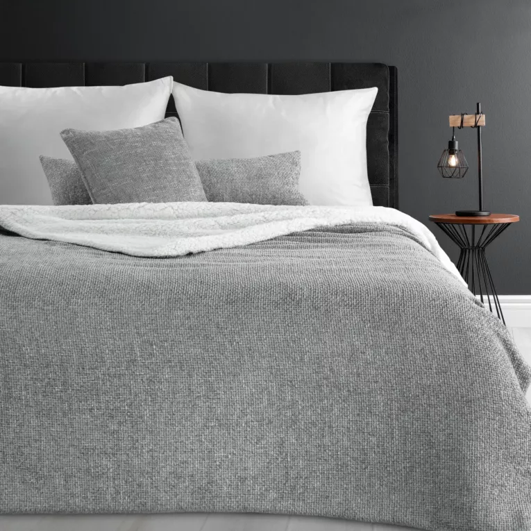 Koc 150x200 cm srebrny dwustronny z szenilu i tkaniny typu baranek AURA - kolekcja TOLEDO