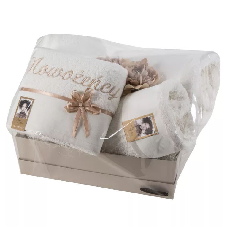 Zestaw prezentowy - komplet 4 szt ręczników na ślub z haftem NOWOŻEŃCY