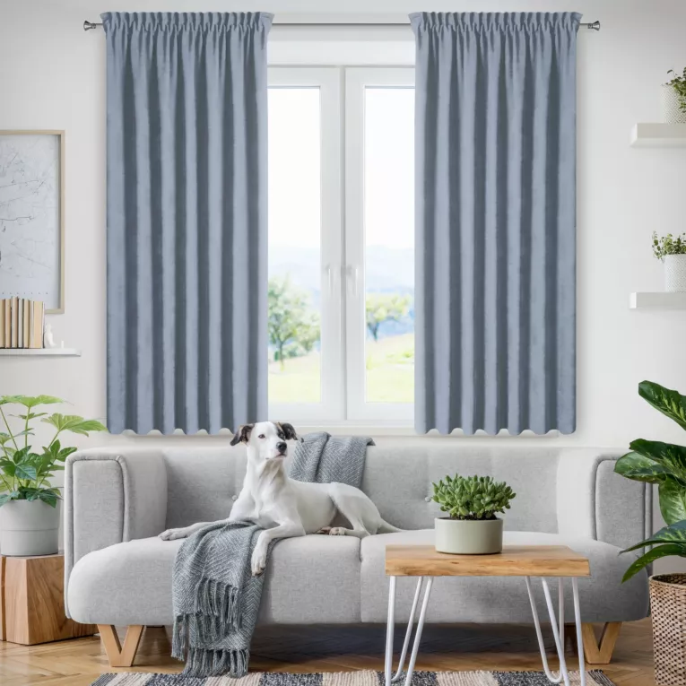 Zasłona niebieska z tkaniny welurowej 120x120 cm taśma - Dora