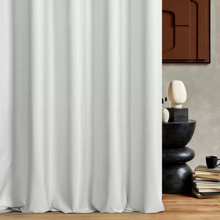 Zasłona szyta na taśmie 5 cm platynowa z dwustronnej tkaniny zaciemniającej 100% blackout