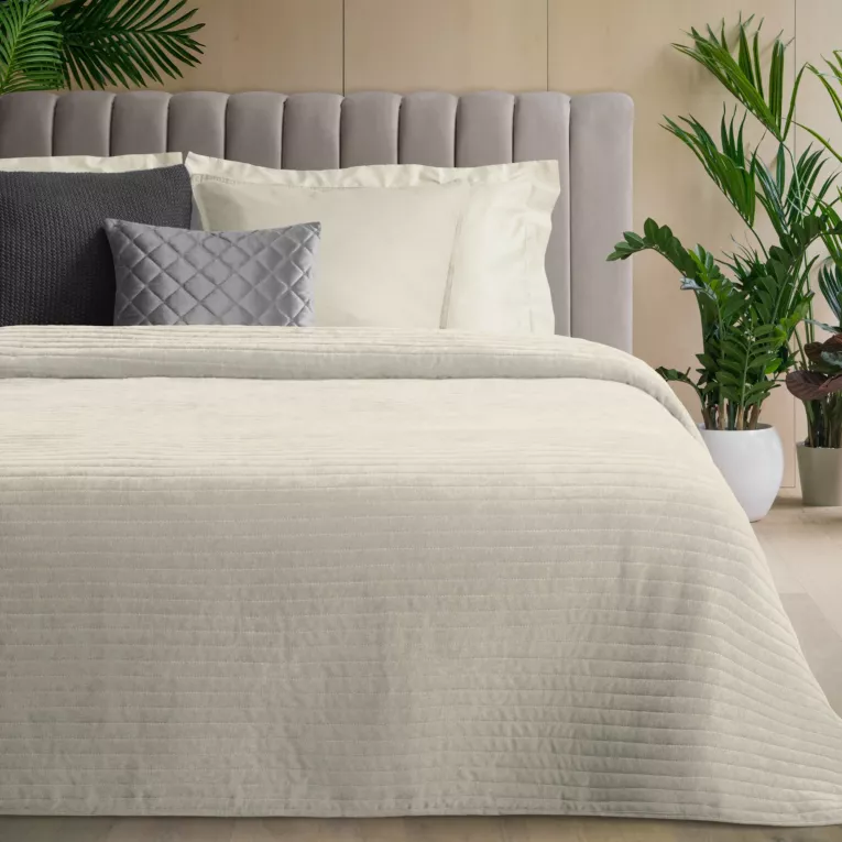 Narzuta szenilowa kremowa 220x240 cm pikowana metoda hot press - GLORI