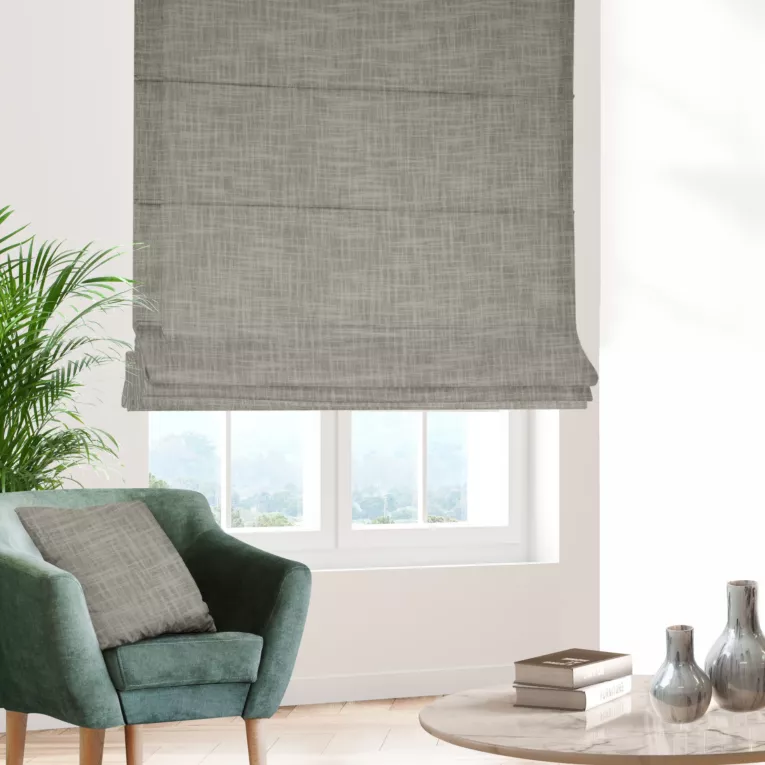 Roleta rzymska szara o naturalnym, luźnym splocie w stylu eko