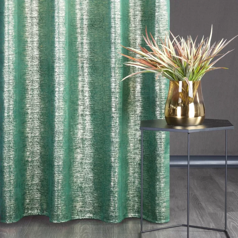 Zasłona ciemnozielono, złocista z lśniącą przecierką z welwetu 140x250 cm przelotka - MABEL
