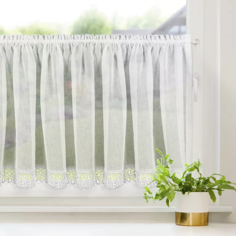 Zazdrostka biała z matowej etaminy zdobiona gipiurą 150x60 cm tunel