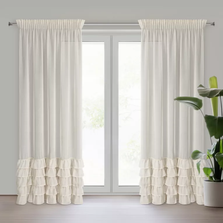 Firana beżowa z etaminy zdobiona falbanami i lśniącym pasem kryształków 140x270 cm taśma CARLI