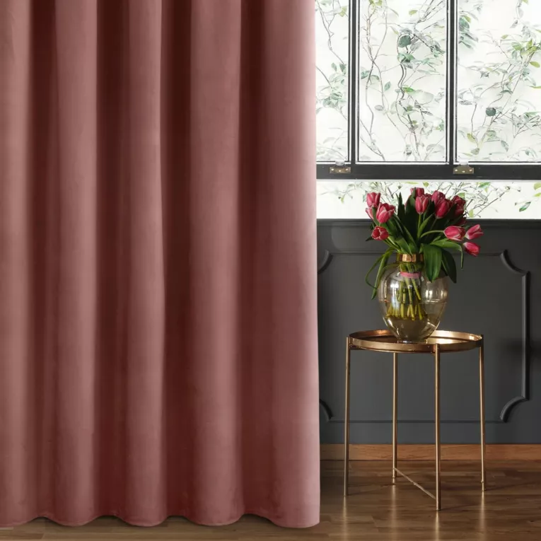 Zasłona welwetowa ciemnoróżowa gładka 140x270 taśma - SIBEL - Pierre Cardin