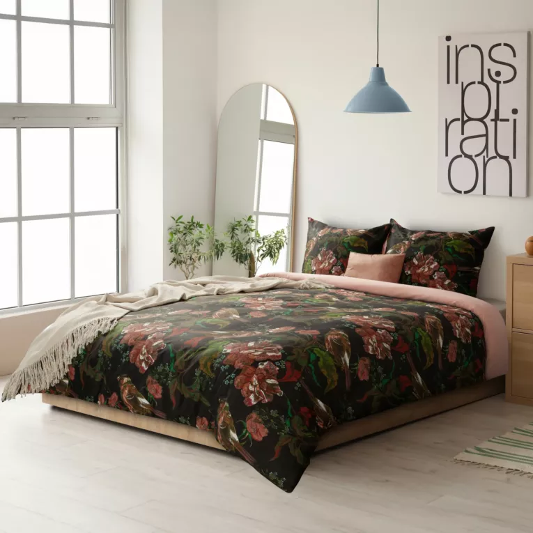 Pościel 160x200 cm bawełniana kolor czarny, pudrowy róż z botanicznym wzorem SPRING 21