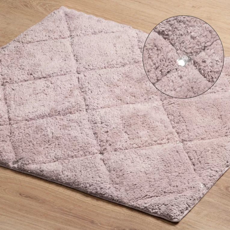 Miękki bawełniany dywanik CHIC zdobiony geometrycznym wzorem z kryształkami