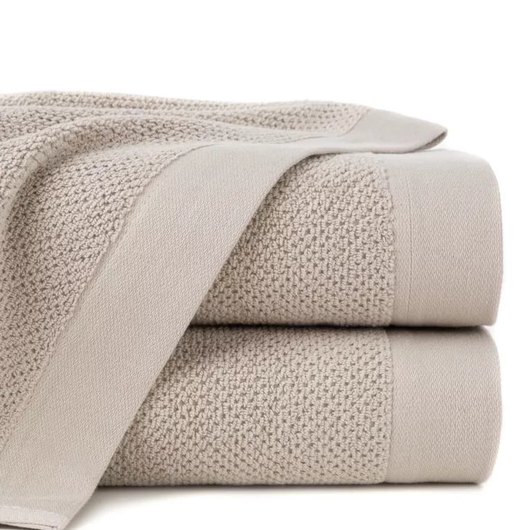 Ręcznik kąpielowy 50x90 cm bawełniany kolor beżowy o ryżowej strukturze 550 g/m2 RISO