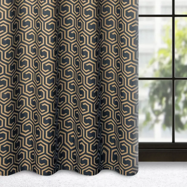 DESIGN 91 Zasłona JULIET z tkaniny typu oxford z motywem geometrycznym
