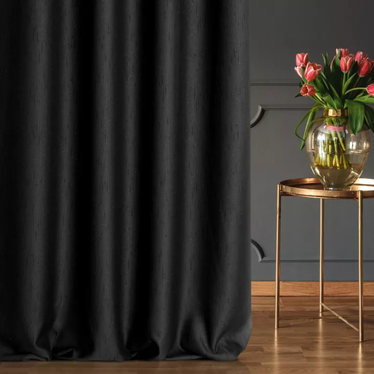 Zasłona szyta na flexach czarna z miękkiej, matowej tkaniny w stylu eko o naturalnym splocie