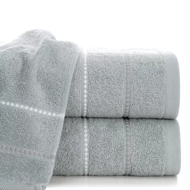 Ręcznik kąpielowy 70x140 cm bawełniany kolor jasnoszary z kontrastującymi paseczkami 500 g/m2 SUZI