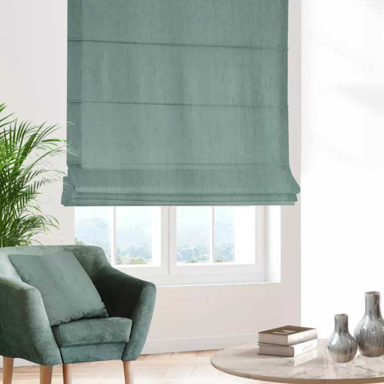 Roleta rzymska miętowa z miękkiej, matowej tkaniny w stylu eko o naturalnym splocie