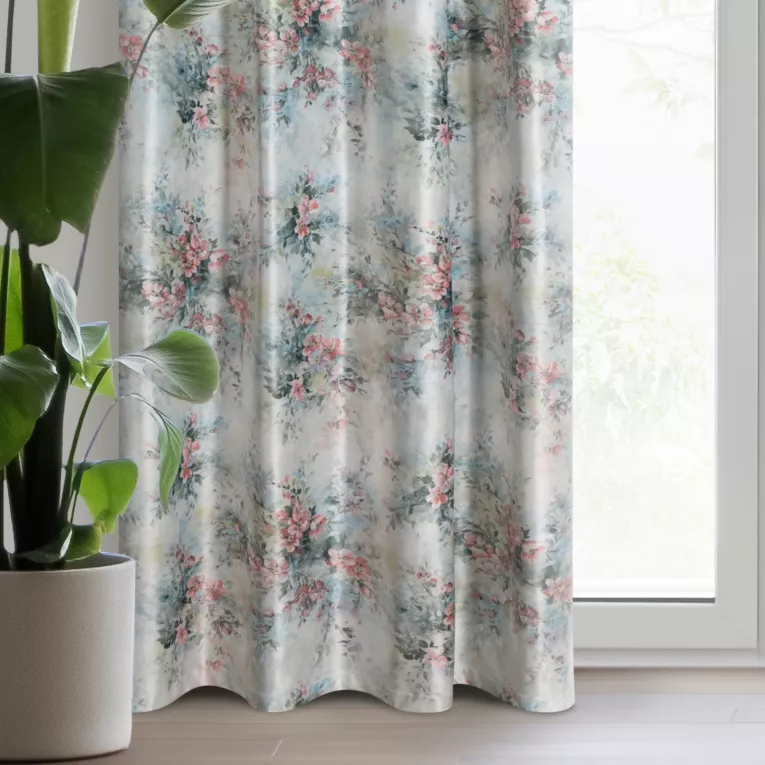 Zasłona welwetowa kremowo, różowa w kwiaty 140x270 cm przelotka - MARISA